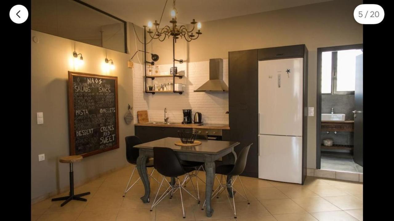 Appartement Moonstone House B à Mytilíni Extérieur photo